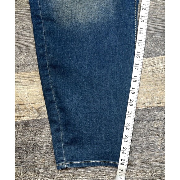 Levi Strauss Signature Gold Women's Pull-On Skinny Stretch Blue Jeans Size 28S - Picture 12 of 12